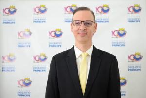 Dr. Victor Horcio Costa Jnior eleito para presidncia da Sociedade Paranaense de Pediatria
