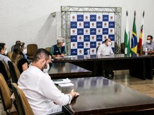 Conselhos de sade faro censo de profissionais no vacinados em Maring