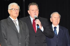 Comunidade de Rolndia reverencia mdicos pioneiros com a Ordem do Mrito Roland