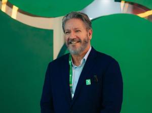 Valderilio Feijó Azevedo assume presidência da SBR para a gestão 2026-28