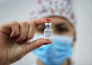 Com 7,643 milhes de doses aplicadas, Paran chega a 66% dos adultos imunizados contra Covid-19