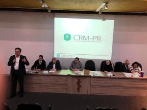 Julgamento tico simulado levado a estudantes de medicina da UFPR