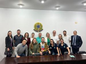 Representantes do CRM-PR em Maring recebem estudantes e coordenadores de cursos de Medicina