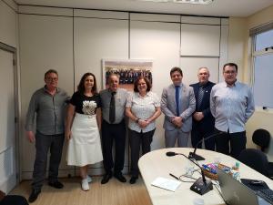 Diretoria do CRM-PR rene-se com secretria municipal de sade de Curitiba