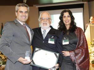 Pesar pelo falecimento do cardiologista Jos Eduardo de Siqueira
