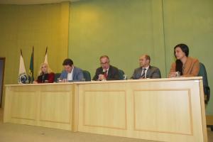 CRM-PR visita instituies de sade e discute demandas da classe mdica em Cascavel