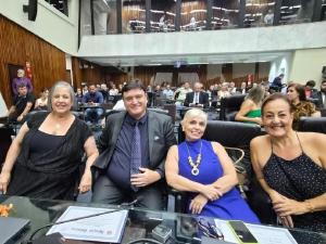 Assembleia homenageia personalidades de destaque em diversas áreas no Paraná