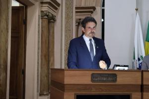 Câmara Municipal homenageia 29 personalidades com o Prêmio Cidade de Curitiba