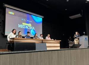 CRM-PR participa da 15ª Semana da Medicina da UniCesumar, em Maringá